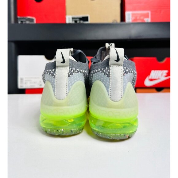 6 Youth Nike Air VaporMax 2021 FK DB1550-009 Grey Black Volt GS - Picture 2 of 5